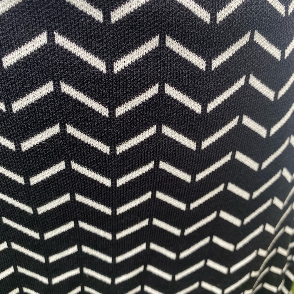 Olive & Oak Knit Skirt - Picture 11 of 14